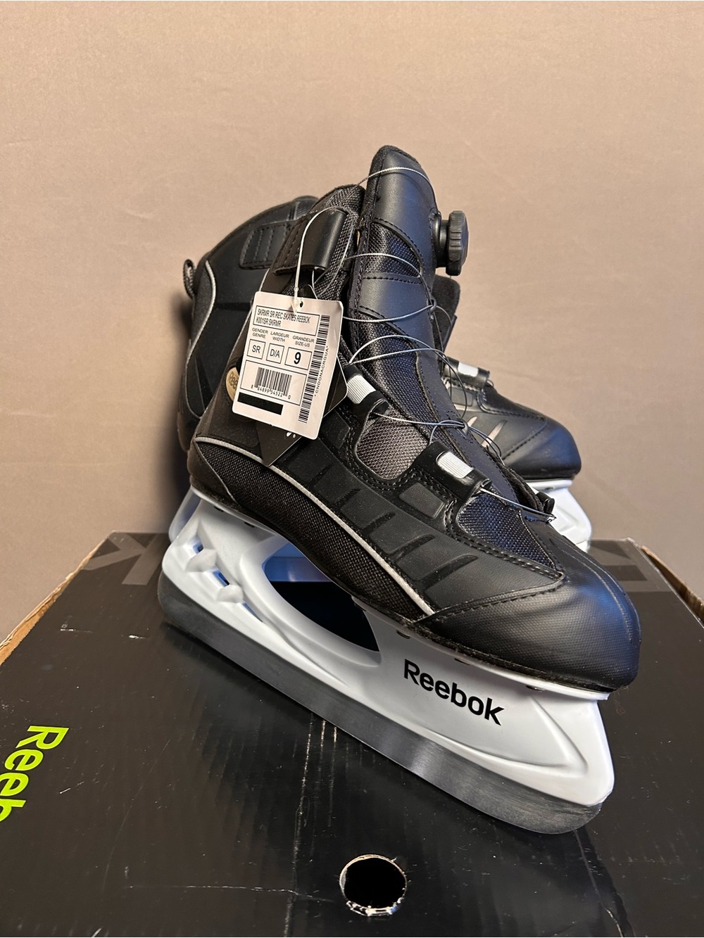 NWT: Reebok Men's Black Hockey / Ice Skates